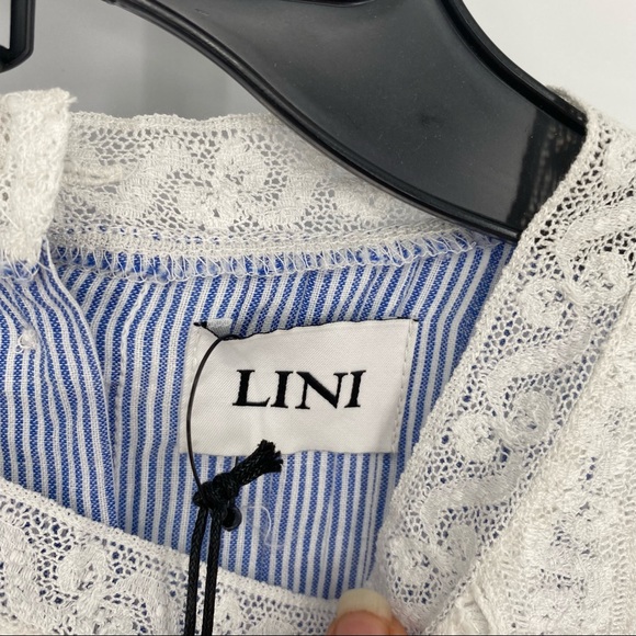 Lini NWT Bloomingdale's Alice Lace Inset Pin Striped Back Button Blouse Blue New - Picture 7 of 10
